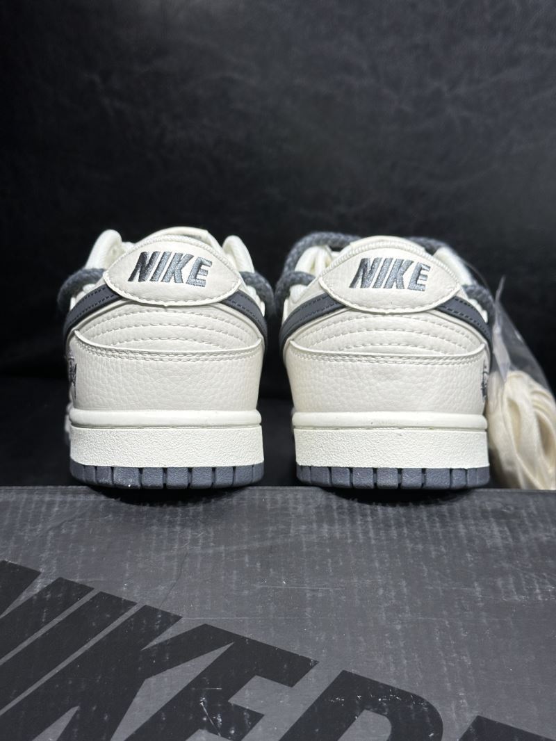 Nike Dunk Shoes